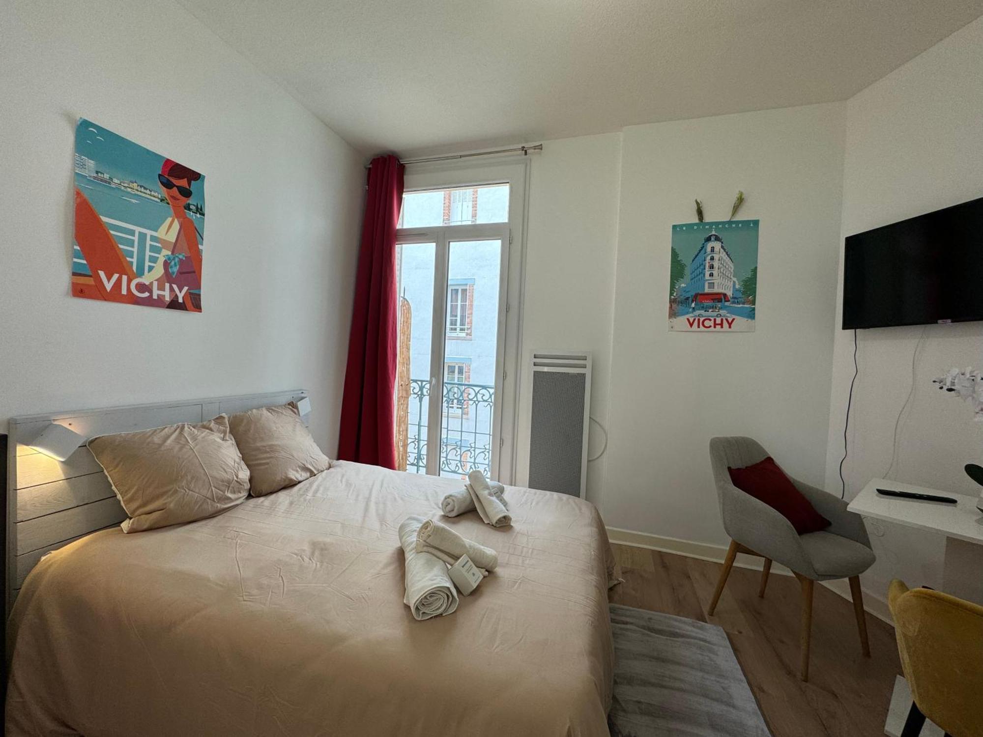 Petit Splendid - Ancien Palace, Balcon, Centre Apartment *