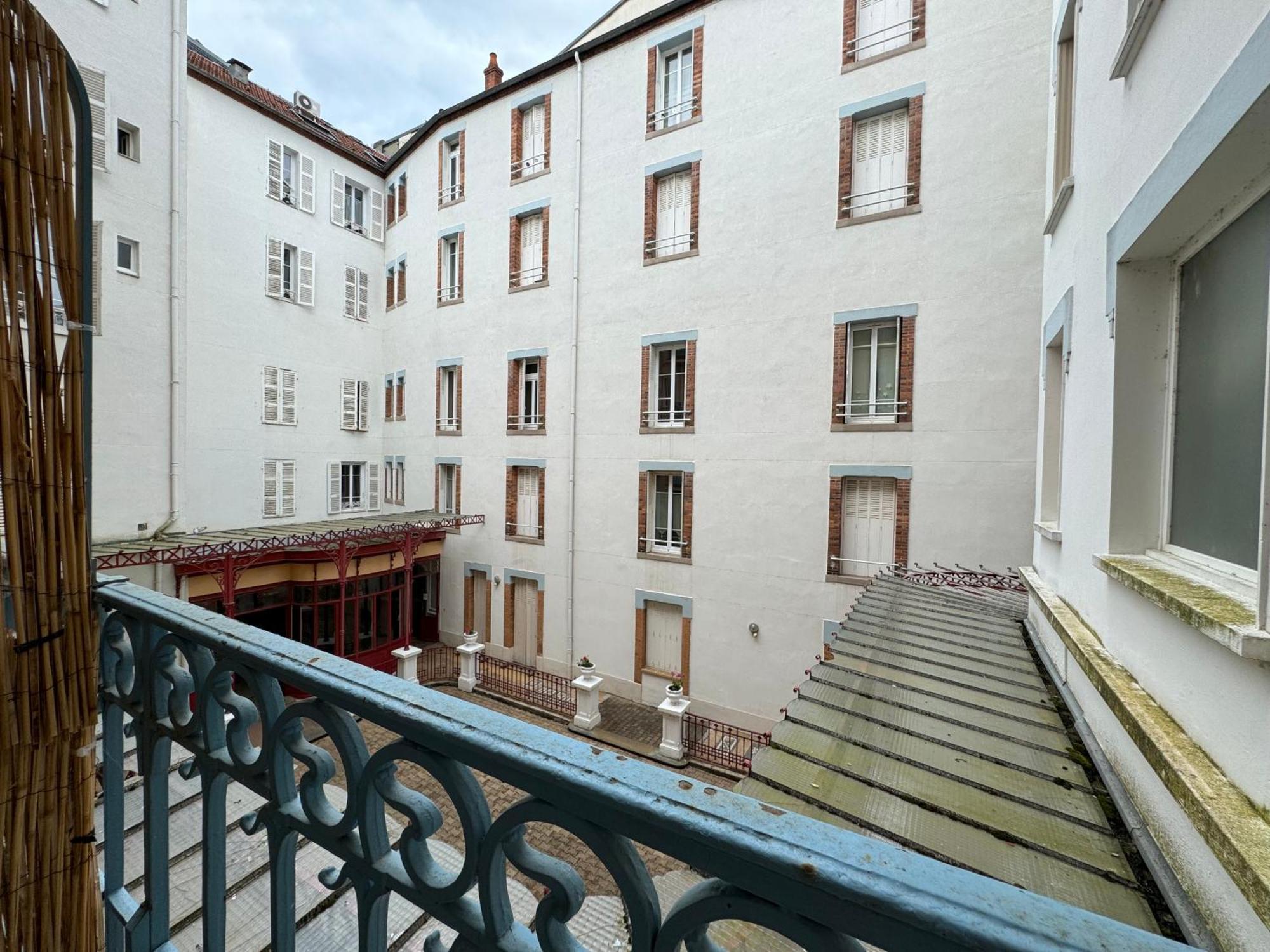 Petit Splendid - Ancien Palace, Balcon, Centre Apartment Vichy
